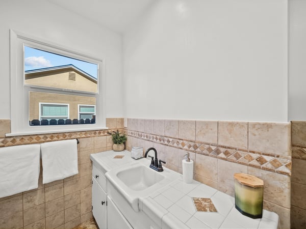 20776 Skouras Dr., Winnetka, CA