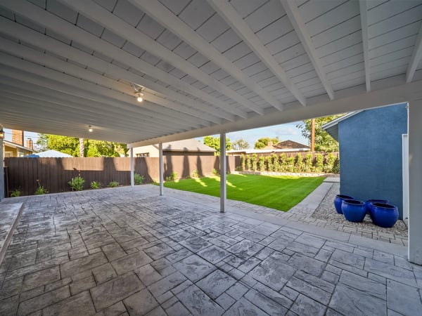 20776 Skouras Dr., Winnetka, CA