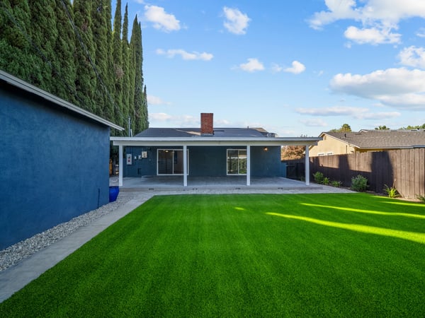 20776 Skouras Dr., Winnetka, CA