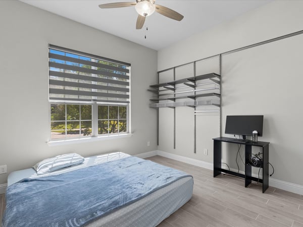 7025 Central Court, Aubrey, TX
