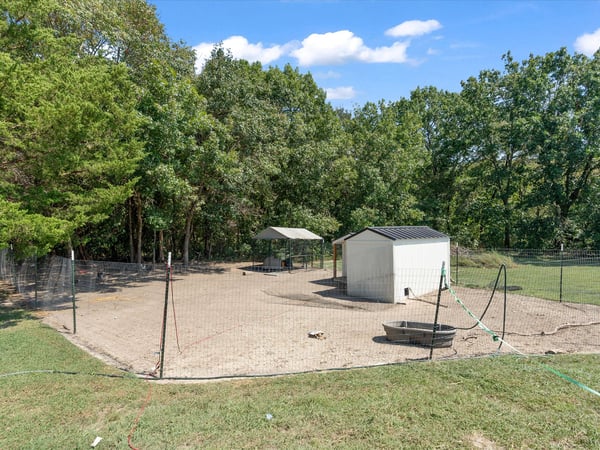 946 Burke Rd, Gunter, TX