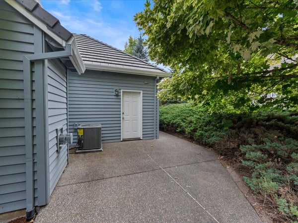 6725 SW Sean Michael Place, Portland, OR