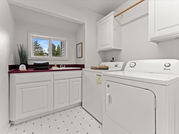 6725 SW Sean Michael Place, Portland, OR