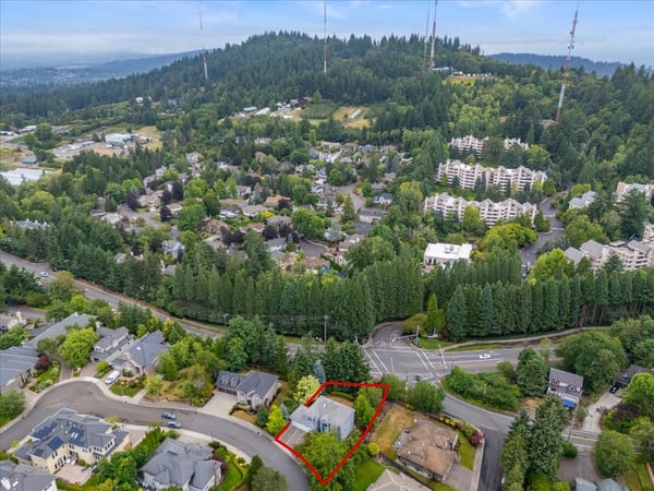 6725 SW Sean Michael Place, Portland, OR