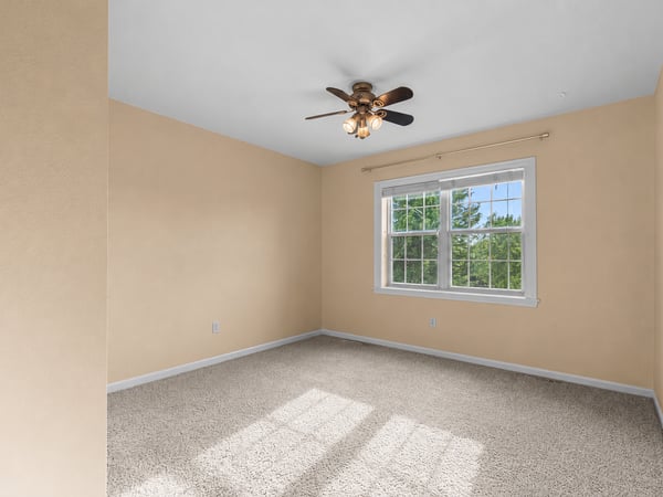 550 Lambert Drive, Slinger, WI