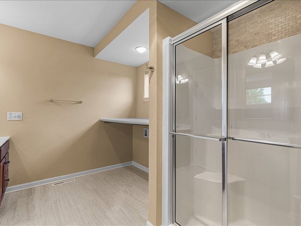 550 Lambert Drive, Slinger, WI