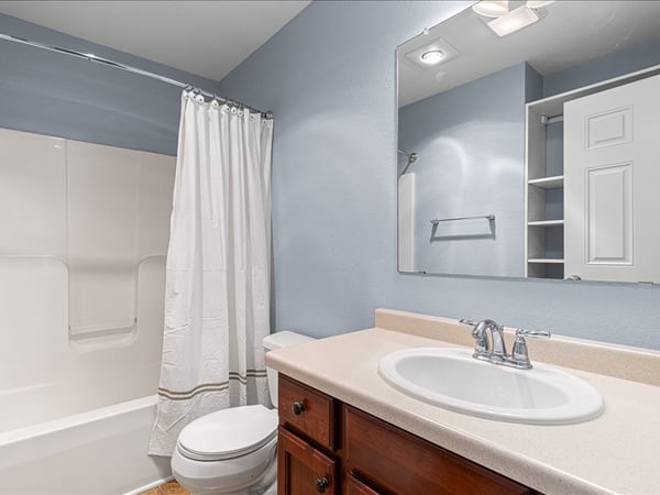 550 Lambert Drive, Slinger, WI
