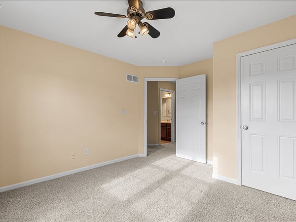 550 Lambert Drive, Slinger, WI