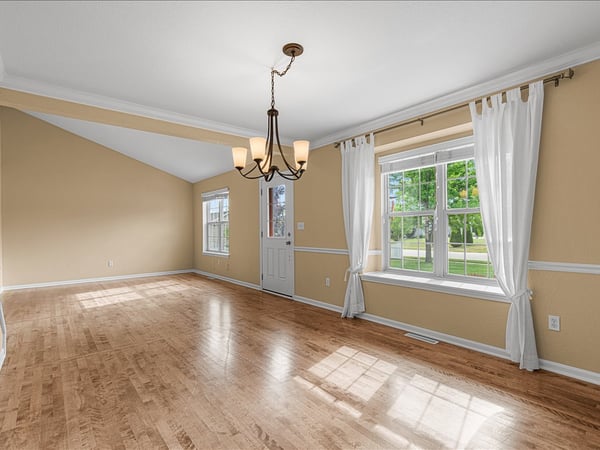 550 Lambert Drive, Slinger, WI