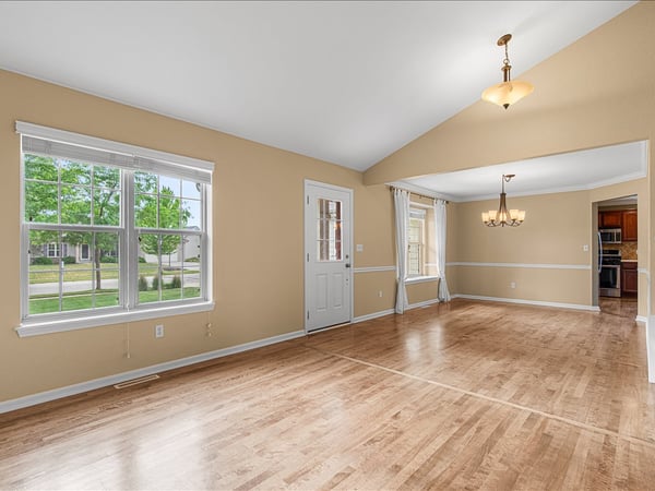 550 Lambert Drive, Slinger, WI