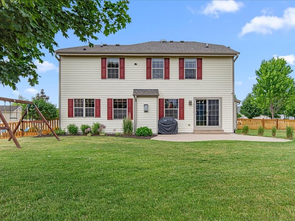 550 Lambert Drive, Slinger, WI