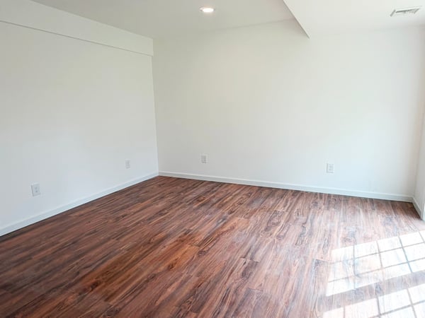Family Room w/ Recessed Lighting