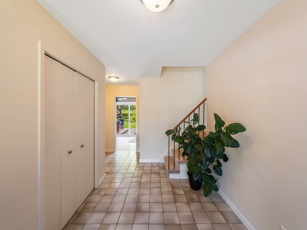 9 Birch Ct, Aurora, ON