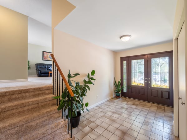 9 Birch Ct, Aurora, ON