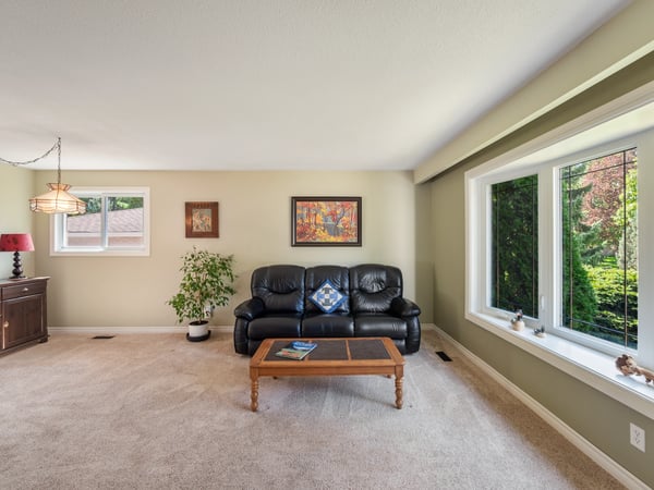 9 Birch Ct, Aurora, ON