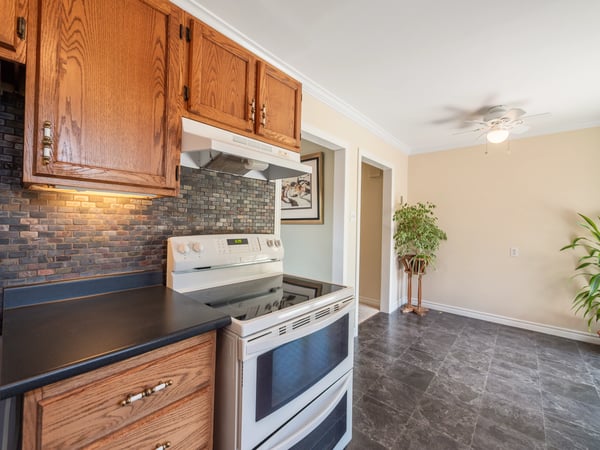 9 Birch Ct, Aurora, ON