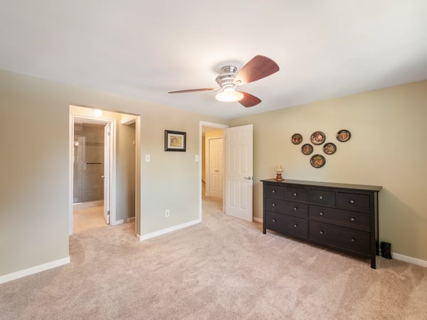 9 Birch Ct, Aurora, ON