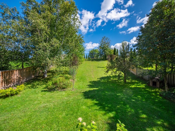 9 Birch Ct, Aurora, ON