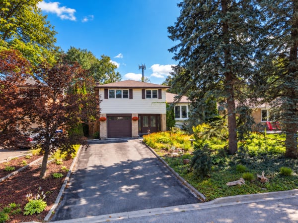 9 Birch Ct, Aurora, ON