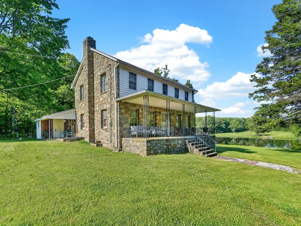 164 E Sterling Road, Newfoundland, PA
