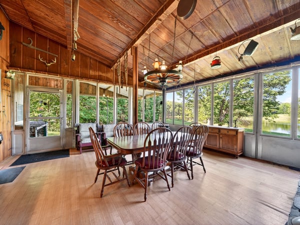 164 E Sterling Road, Newfoundland, PA