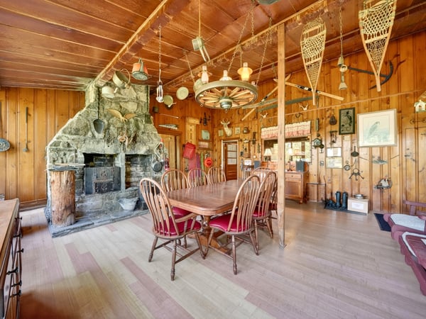 164 E Sterling Road, Newfoundland, PA