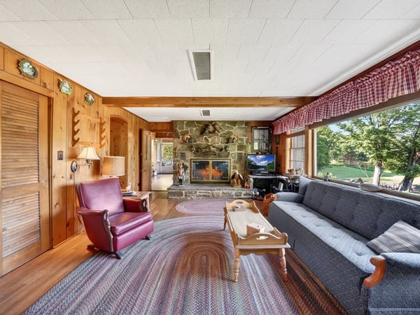 164 E Sterling Road, Newfoundland, PA