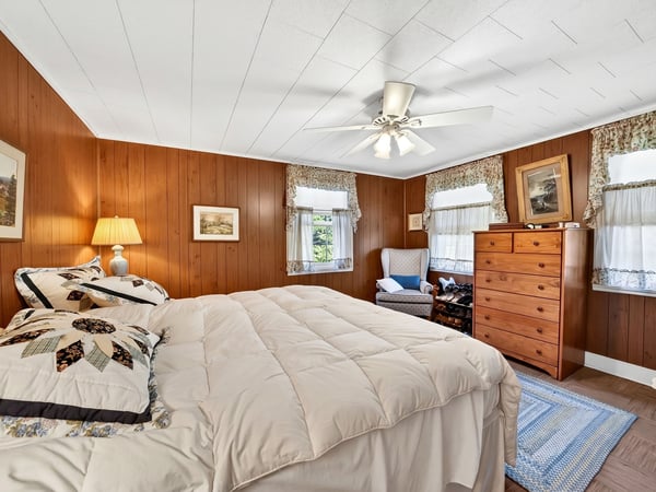 164 E Sterling Road, Newfoundland, PA