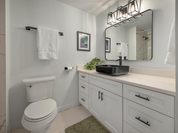 818 Ash Street, Lake Oswego, OR