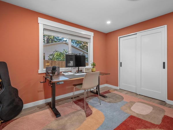 818 Ash Street, Lake Oswego, OR