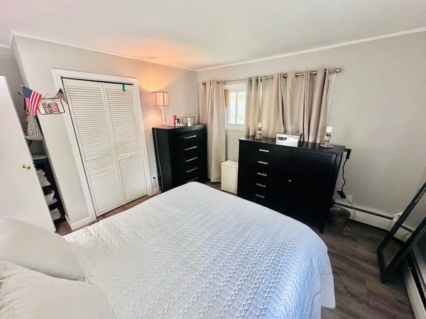 37 Humes Ave, Worcester, MA