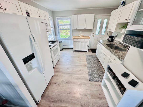 37 Humes Ave, Worcester, MA