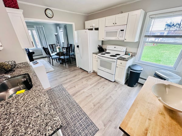 37 Humes Ave, Worcester, MA