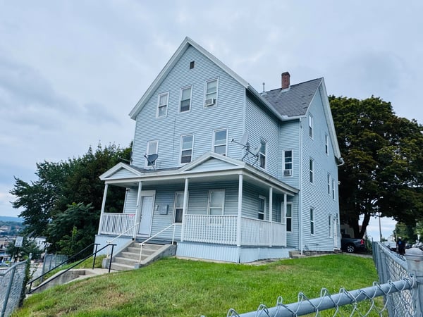 17 Winthrop St, Worcester, MA