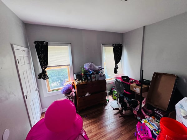 17 Winthrop St, Worcester, MA