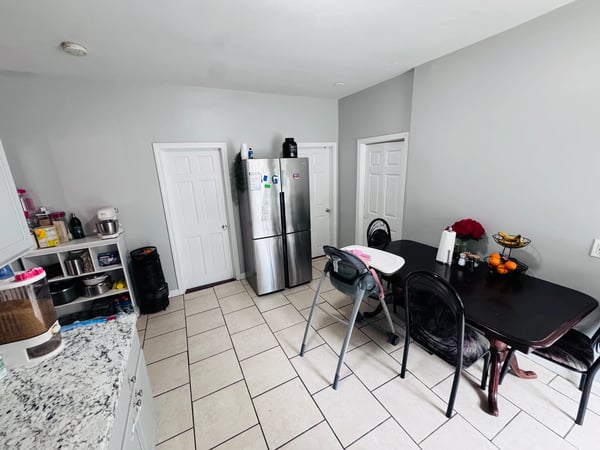 17 Winthrop St, Worcester, MA
