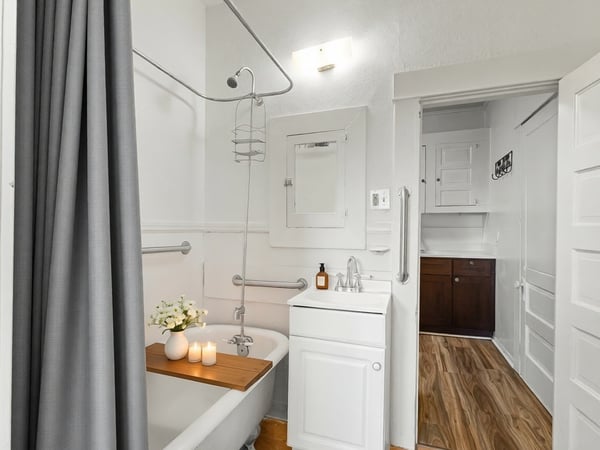 Bathroom (virtually staged)