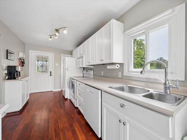 228 Greenwood Rd, Otonabee-South Monaghan, ON