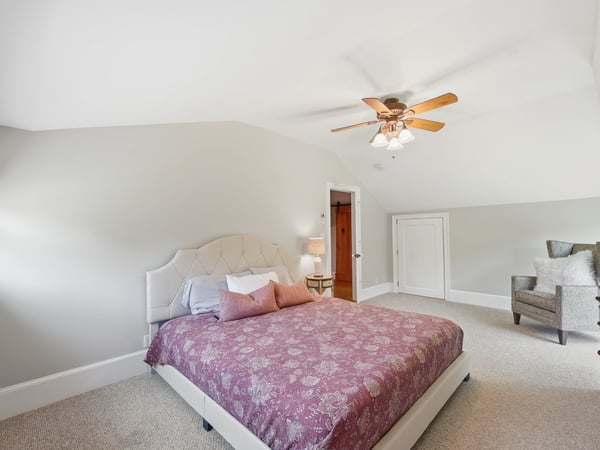 15715 Avery Rd, Rockville, MD
