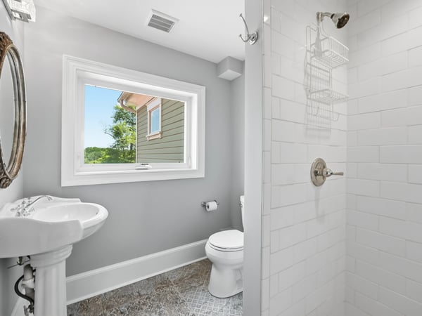 15715 Avery Rd, Rockville, MD