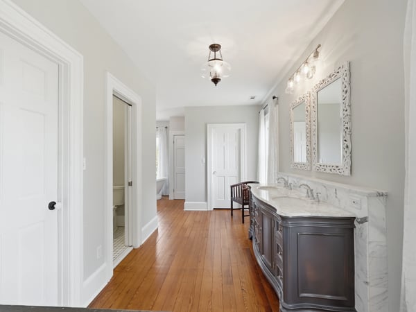 15715 Avery Rd, Rockville, MD