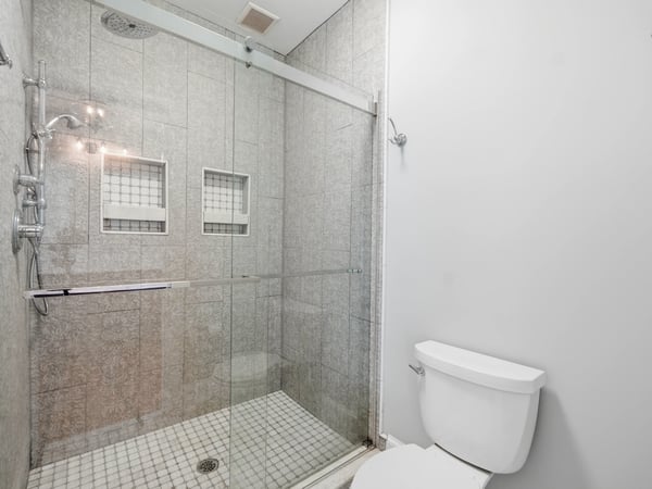 15715 Avery Rd, Rockville, MD