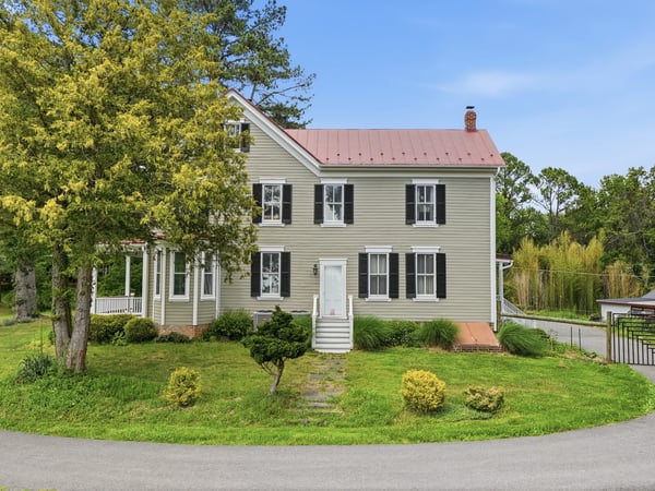 15715 Avery Rd, Rockville, MD
