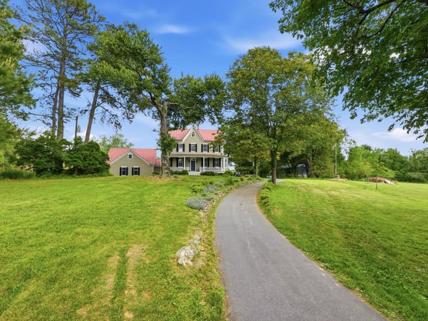 15715 Avery Rd, Rockville, MD