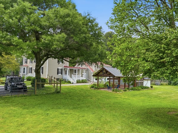 15715 Avery Rd, Rockville, MD