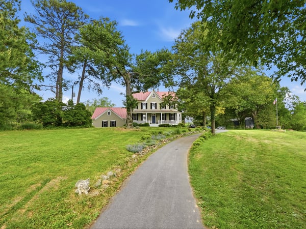15715 Avery Rd, Rockville, MD