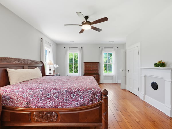 15715 Avery Rd, Rockville, MD