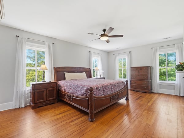15715 Avery Rd, Rockville, MD