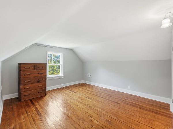 15715 Avery Rd, Rockville, MD