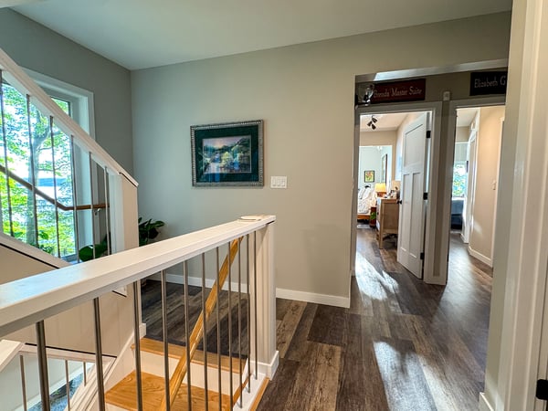 2nd Floor Landing